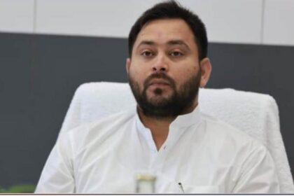 Tejashwi Yadav surrounded on IRCTC scam said I am not afraid I will answer in court